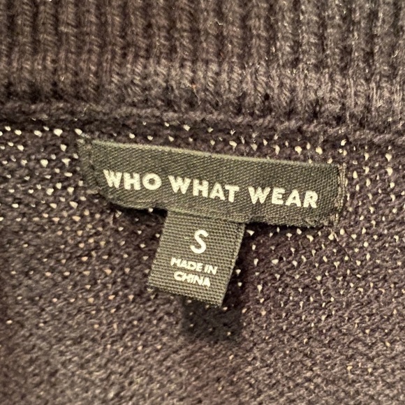 Who What Wear 3D Knit Black Target Pullover w/ 3 Rhinestone Buttons Long Sleeve - Picture 7 of 12